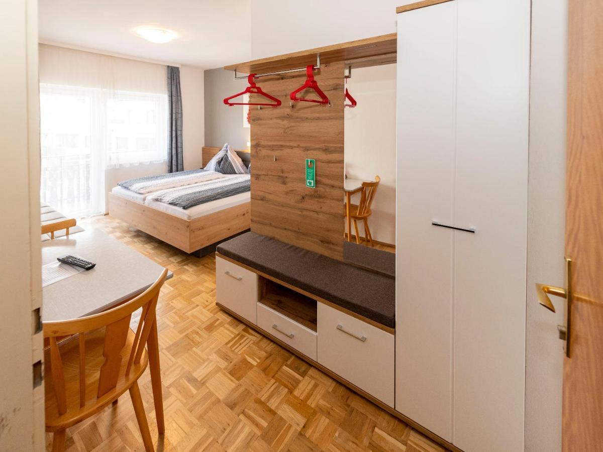 Gaestehaus Genf Velden am Wörther See Extérieur photo